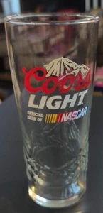 Vaso de vidrio COORS Light NASCAR 16 OZ pinta barware cerveza oficial de NASCAR - Imagen 1 de 2