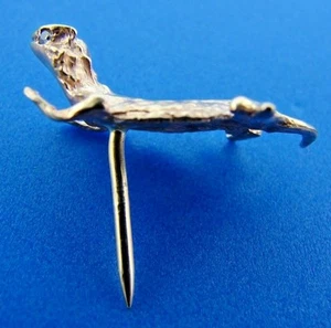 IN THE WILD 14k Yellow Gold & Diamond Lizard Tie Pin  - Picture 1 of 1