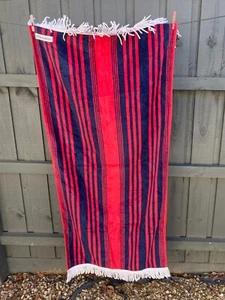 Country Road Large Beach Towel Red / Blue 140 cm x 75 cm - Good Condition - Picture 1 of 5