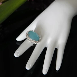 FASHION COCKTAIL RING SIZE 7 AQUAMARINE BLUE RHODIUM PLATED CLEAR CRYSTAL ROUND - Picture 1 of 1