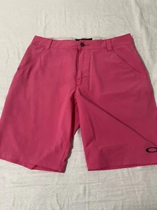 Oakley Chino Shorts Herren 32W Fuchsia Pink De Segunda Mano - Bild 1 von 8