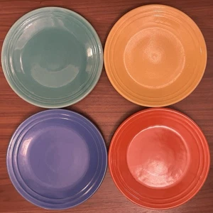 Set of 4 Vintage Meyer's Pottery California Rainbow 9½” Dinner Plates - 4 Colors - Picture 1 of 13