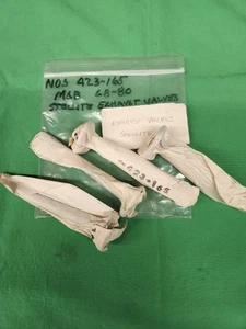 MGB Stellite Exhaust Valve Set of 4, Moss 423-165 NOS - Picture 1 of 1