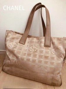 Authentic CHANEL New Travel Line Tote Shoulder Bag Beige Nylon Leather Used - Picture 1 of 8