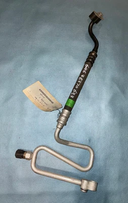 Conjunto de manguera de presión de aire acondicionado BMW - 64-53-8-370-633 - para 740i y 740iL 1996 - 1998 Foto 1 de 4