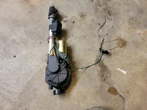 MERCEDES BENZ OEM W124 W201 R129 REAR RADIO PHONE HIRSCHMANN POWER ANTENNA 1 - Picture 1 of 3