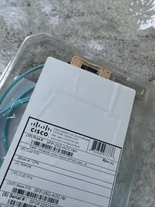 NEW Cisco SFP-25G-AOC1M= 25GBASE Active Optical SFP28 Cable 1M 10-3236-01 W/Holo - Afbeelding 1 van 2