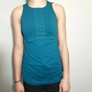 Camiseta sin mangas Gap Fit Medium Impact XS verde azulado con estante desguazado ropa deportiva entrenamiento - Imagen 1 de 7