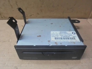 NAVIGATION SYSTEM CONTROL DVD DISC PLAYER 25915ES60C / CCU-3331G (EU) - Picture 1 of 6