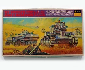 FUJIMI DS3 KIT 1/76 1:76 DIORAMA SET BLITZKRIEG Sd.Kfz.251 PzK.pfw38t - Picture 1 of 2
