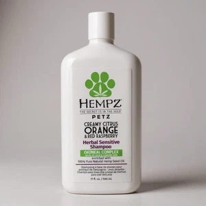 Champú para mascotas Hempz Pet complejo de avena piel sensible naranja y frambuesa - Imagen 1 de 6