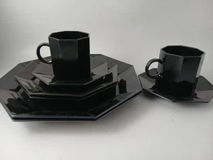 Arcoroc Black Glass Coffee Cups, Saucers, Side Plate & Dinner Plates - Set Of 2 - Picture 1 of 6