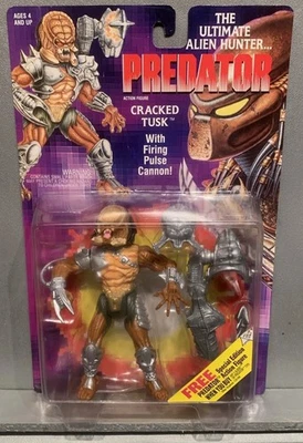 1993 PREDATOR Kenner Figure CRACKED TUSK with Yellow Sticker ⭐️VINTAGE & MINT⭐️ - Image 1 of 4