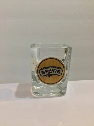 New NBA San Antonio Spurs ~ Sports Collectible Drinking Shot Glass Cover