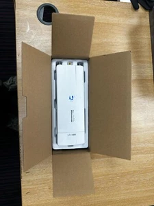 Ubiquiti LTU Rocket Radio Access Point LTU 5 GHz LTU 5 GHz LTU-ROCKET - Bild 1 von 6