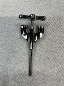 Gretsch 1+Broadkaster Bass Drum Tension T-Rod Round Badge Chrome Vintage 50s USA - Picture 1 of 3