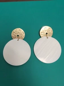 RLM Soho Robert Lee Morris Runway Earrings Gold Tone MOP DisK Couture Designer - Picture 1 of 9