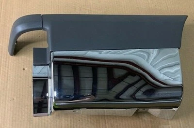 SE ADAPTA A FORD EXPLORER 1999-2001 MOLDURA XL2Z7829038BAA - NUEVO OEM XL2Z7829038BAA Foto 1 de 4