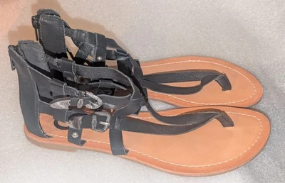 G By GUESS Black Gladiator Sandals Women’s Size 8M - Image 1 of 4