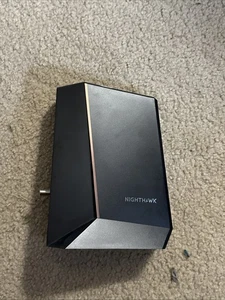 Netgear Nighthawk CM2000 DOCSIS 3.1 2.5 Gbps ultra high speed cable modem - Zdjęcie 1 z 5