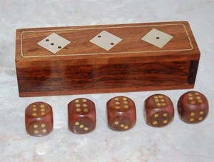BOX DADI IN TEAK E OTTONE , GIOCHI DA BARCA IDEA REGALO . - Foto 1 di 1