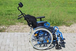Sopur Easy 300 Aktivrollstuhl Faltrollstuhl SB:48cm Adaptivrollstuhl Rollstuhl - Bild 1 von 12