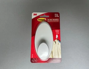 3M Command Strip Clothes Hanger for Dorm or Renters Closet, Holds up to 7.5 lbs - Picture 1 of 6