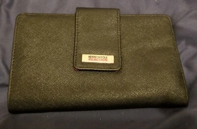 Kenneth Cole Reaction Mujer Cartera Organizador - Negro y Rosa - Nuevo con Etiquetas $50.00 Foto 1 de 4