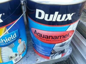 DULUX 10 LITRE AQUANAMEL INT/EXT LOW-GLOSS WATER/BASE VIVID-WHITE colour paint - Picture 1 of 1