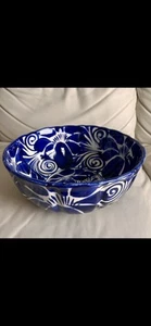 Handcrafted Blue and White Ceramic Bowl - Picture 1 of 6