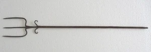 ANTIQUE VINTAGE ROASTING FORK 26.75 INCH . - Picture 1 of 7