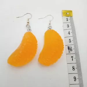 Orange segment dangle earrings 3d Fruit shape Retro Kitsch Novelty UK jewellery - Picture 1 of 8