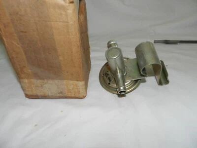 Nuevo de Lote Antiguo 74-79 Dodge Refrigerante Válvula de Agua Caliente Plumero Volare Valiant Dart 3503777 Foto 1 de 4