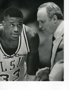 LSU TIGERS DALE BROWN SIGNED WITH SHAQ 8X10 - Picture 1 of 1