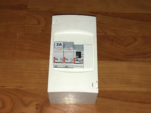 tableau  coffret  chauffe eau  avec relais demi tarif  legrand neuf - Foto 1 di 1