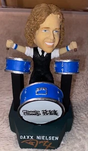 Rare CHEAP TRICK BOBBLEHEAD Signed Auto DAXX NIELSEN PHOTO PROOF Rick Rockford - Picture 1 of 9