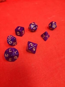 Dadi Dungeon e Drago 7 Pezzi Dadi Dnd Poliedrici RPG Colore Casuale Dnd 8230 - Foto 1 di 3