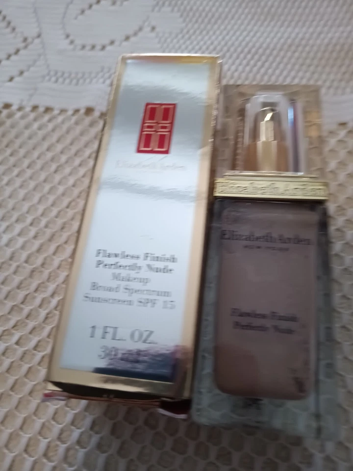 maquillaje elizabeth arden Foto 1 de 1