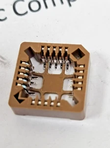 20 WAY PLCC SOCKET   Surface Mount /  SMTP-S-20-T-0      Stk: 12547 - Picture 1 of 2