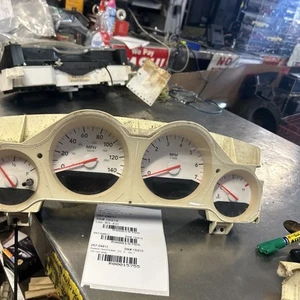 2005 dodge magnum instrument cluster - Picture 1 of 4