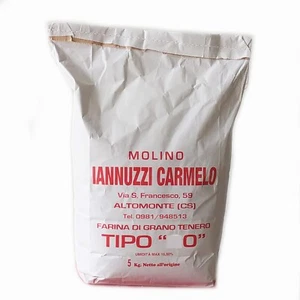 Farina IANNUZZI Tipo "0" 5 kg. Mulino Artigianale Calabrese Altomonte Cosenza - Foto 1 di 1