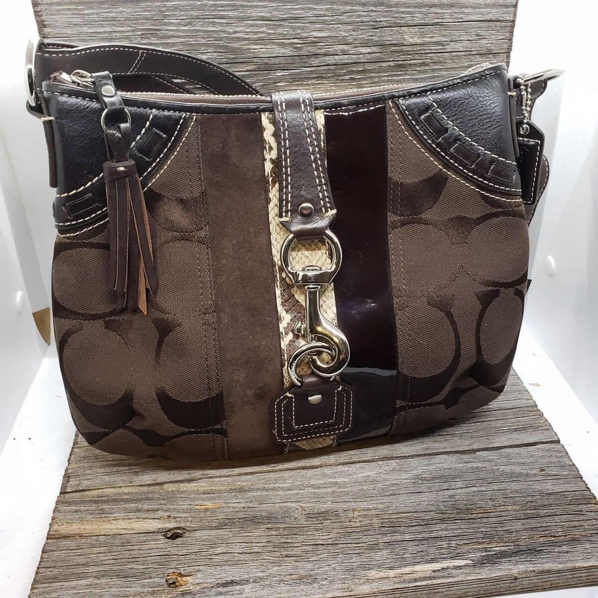 Coach Hampton Hobo Handbags & Bags Suede Exterior for Women Coach Hampton Hobo Handbags & Bags Suede Exterior for Women