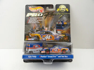 1998 Hot Wheels Racing Pit Crew 1:64 Кайл Петти No44 Hot Wheels - Изображение 1 из 4