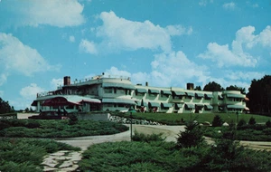 Postcard Wisconsin Three Lakes Northernaire 1952 hotel resort - Picture 1 of 2