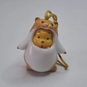 Winnie The Pooh Peek-A-Pooh Series 1 Hamster Pooh Phone Charm Disney - Imagen 1 de 3