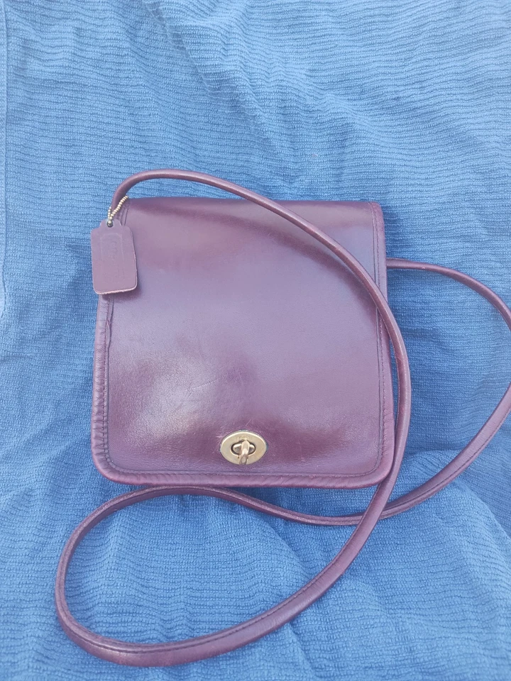Vtg 80s 90s COACH Compact Pouch 9620 Mocha Burgundy? Leather Crossbody Made NYC - Image 1 of 4