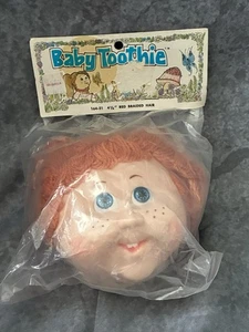 Vintage 4 1/2 Zoll Baby Toothie Puppenkopf mit roten geflochtenen Haaren ~ blaue Augen ~ Angelsens - Bild 1 von 8
