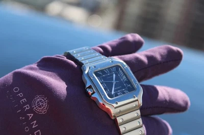 🐺 Cartier Santos MEDIUM WSSA0063 Steel Roman Blue Dial Complete 🐺 - Image 1 of 4