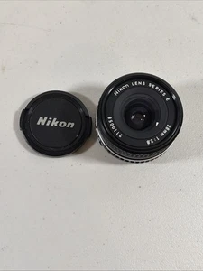 Nikon Lens Series E 28mm 1:2.8 - 2110058 - Weitwinkel - Bild 1 von 4