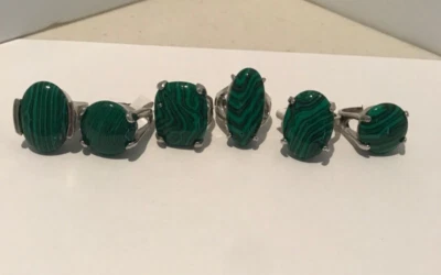 Anillo tono plata hombre/mujer con piedra malaquita, diferentes estilos y tallas 7 y 8 Foto 1 de 4